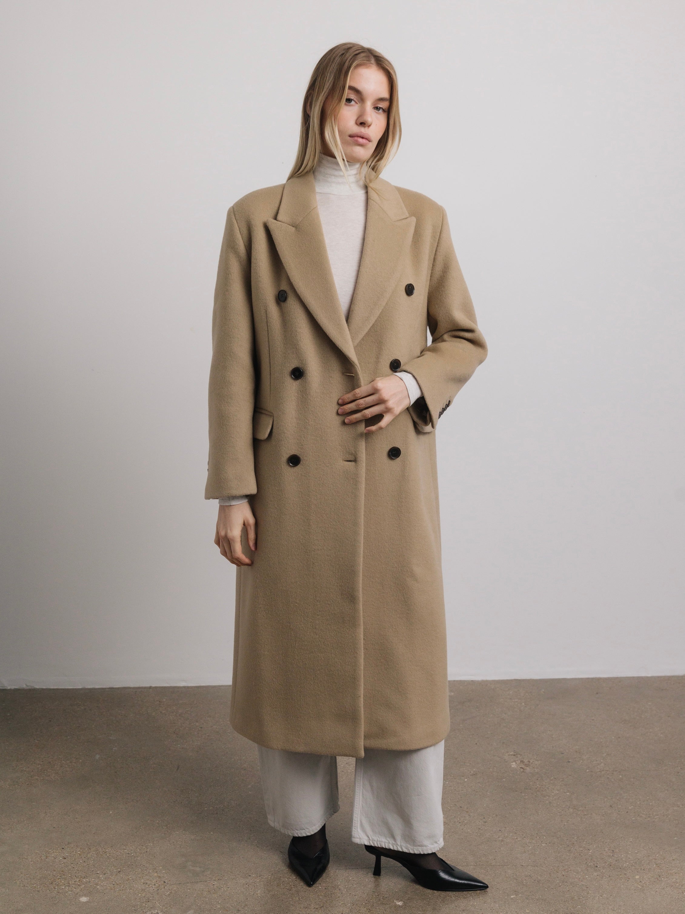 Cosette Oversized Wool Coat in Sand