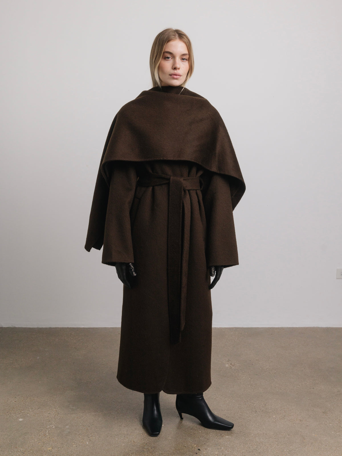 Eloise Wool Scarf Coat in Chocolate – SAISON