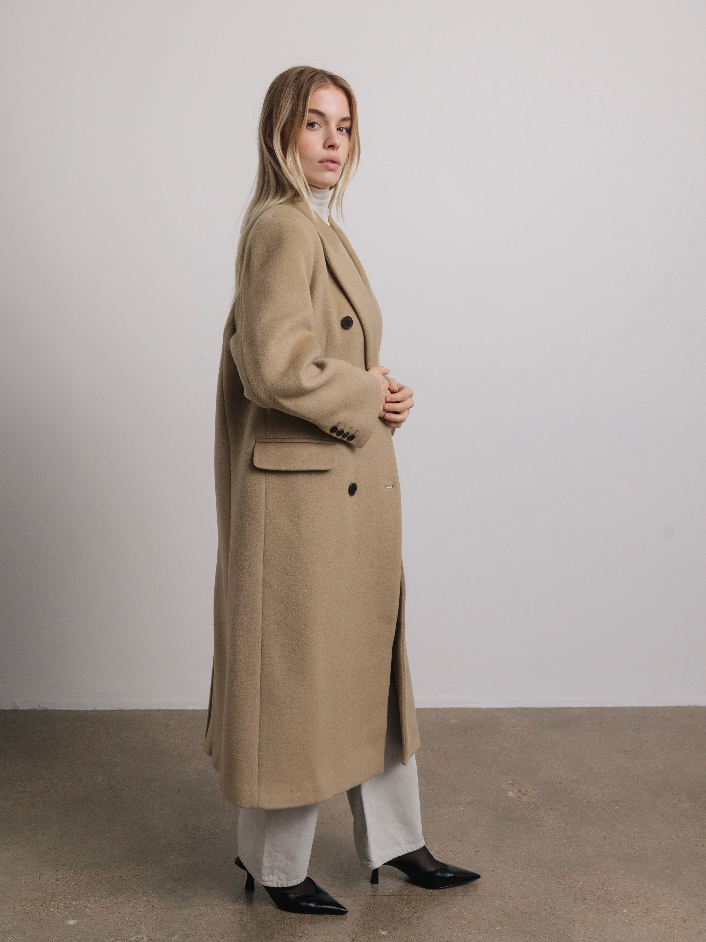 Cosette Oversized Wool Coat in Sand