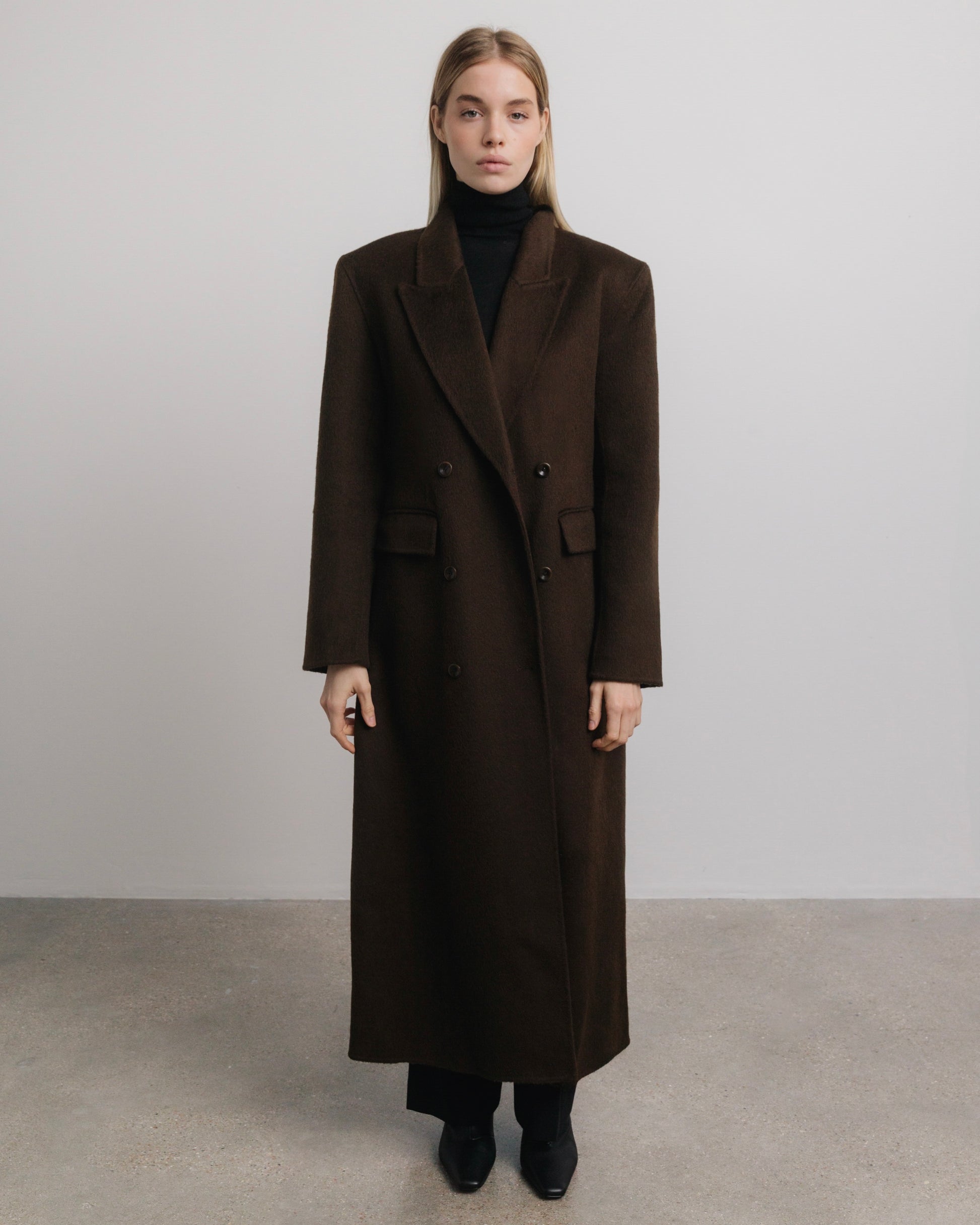 Odette Oversized Wool Coat in Chocolate