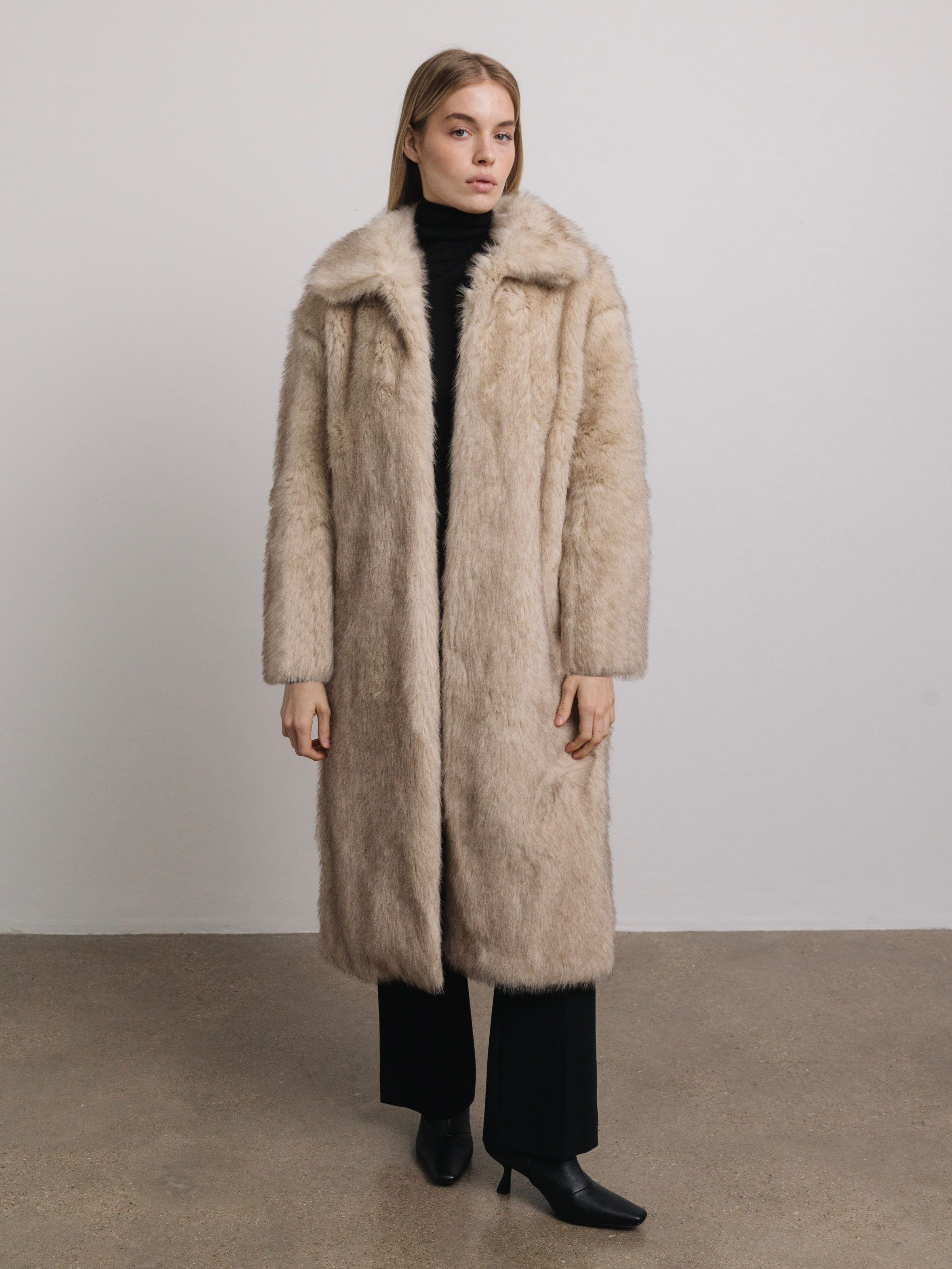 Isla Mink Faux Fur Coat in Pearl